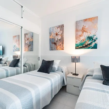 Palmeras Marina View フエンヒロラ