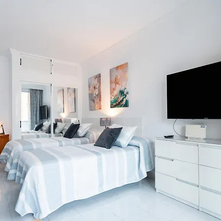 Palmeras Marina View *