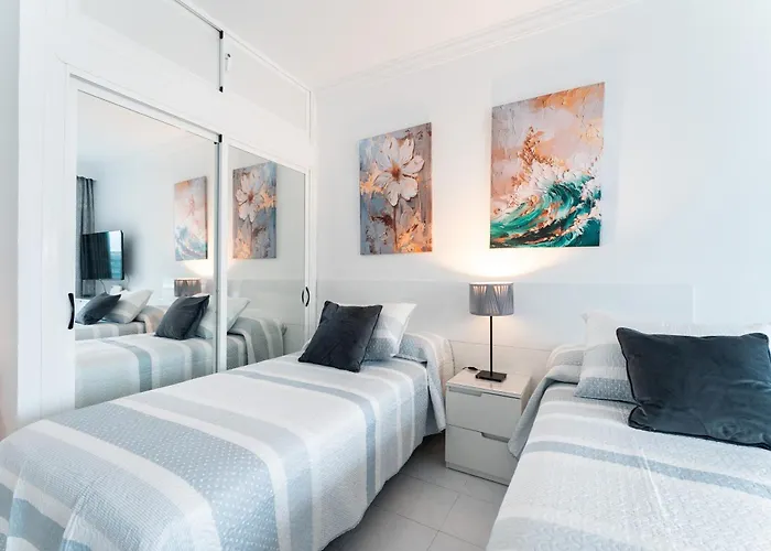 Palmeras Marina View フエンヒロラ